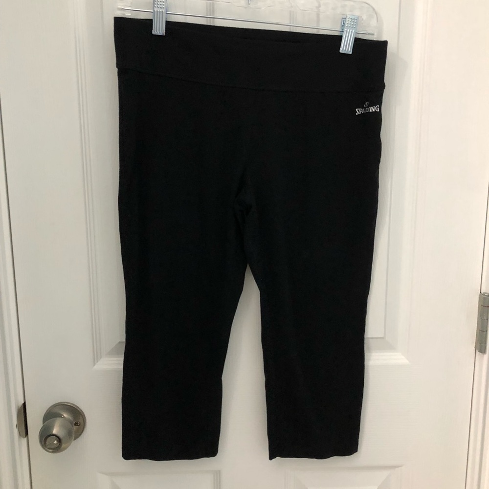 Spalding black workout capris Size M
